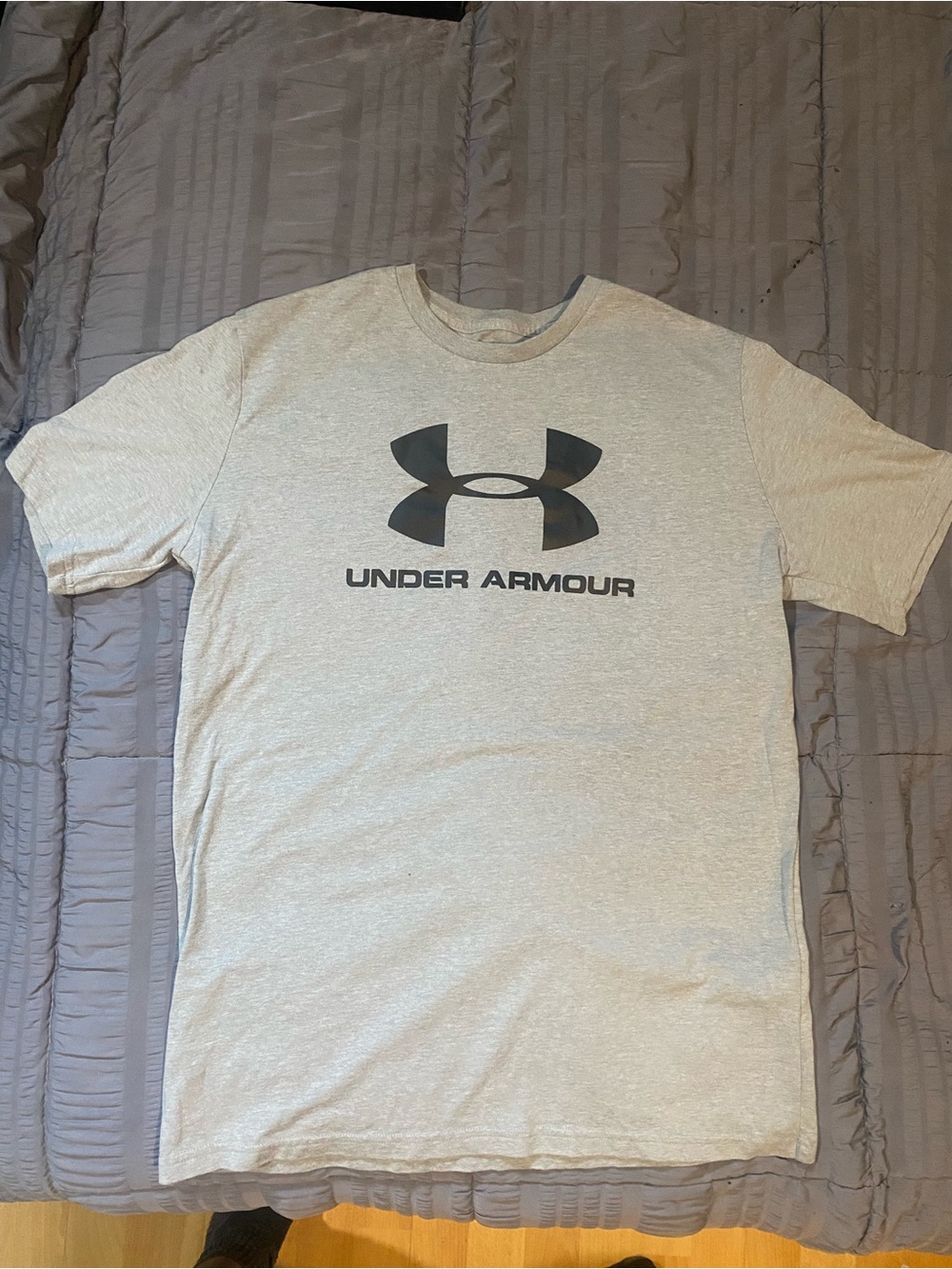 Under Armour Light Gray Crew Neck T-Shirt with Black Logo